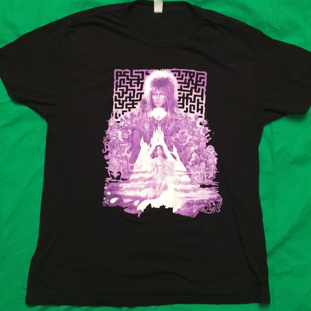 Unisex labyrinth tee